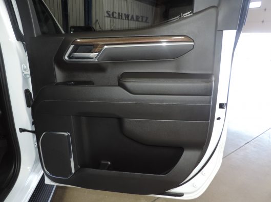 2025 Chev Silverado TB White 030