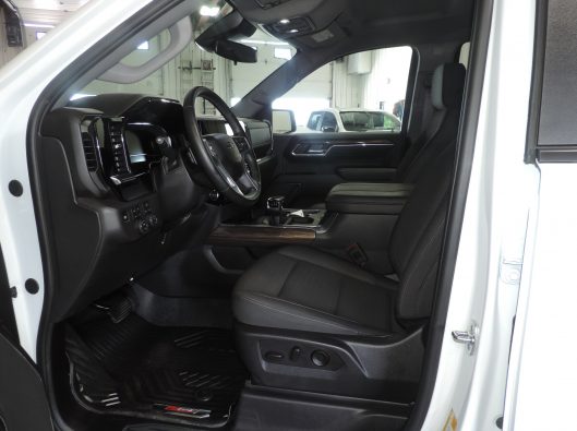 2025 Chev Silverado TB White 036