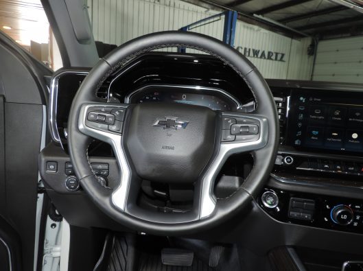 2025 Chev Silverado TB White 039