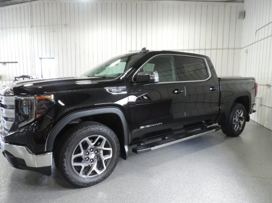 2024 GMC Sierra Black 003