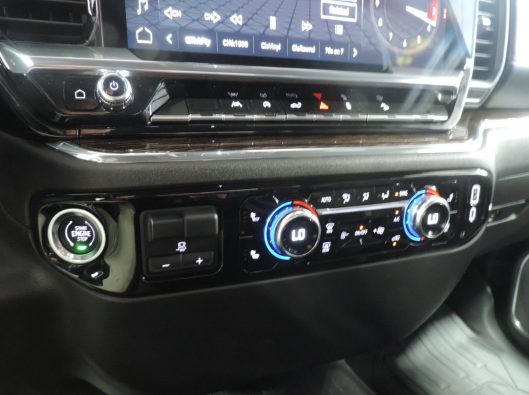 2024 GMC Sierra Black 043