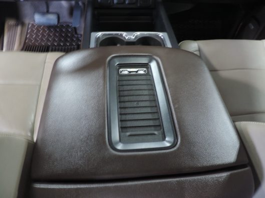 2016 GMC Sierra SLT Crew 040