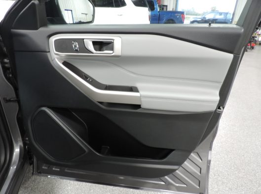 2023 Ford Explorer Sport Appearance 021