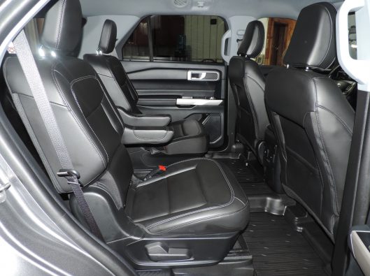 2023 Ford Explorer XLT Gray Non 024