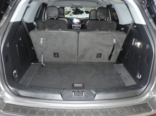 2023 Ford Explorer XLT Gray Non 025