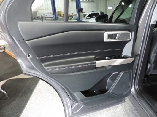 2023 Ford Explorer XLT Gray Non 028