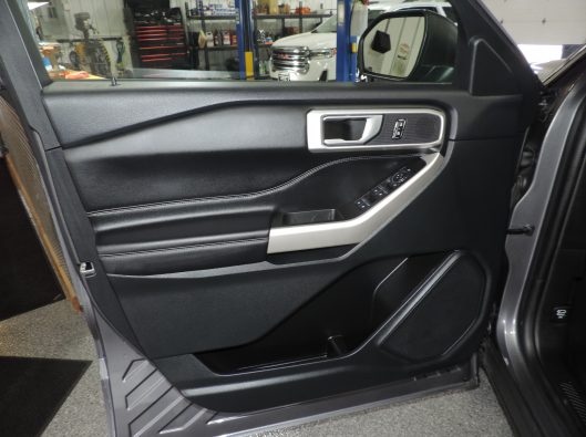 2023 Ford Explorer XLT Gray Non 030