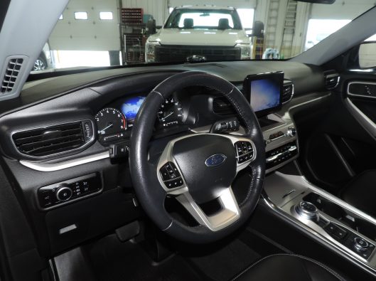 2023 Ford Explorer XLT Gray Non 032