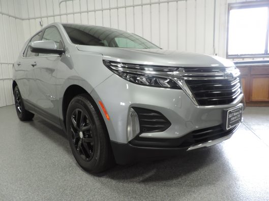 2023 Gray Chev Equinox 007