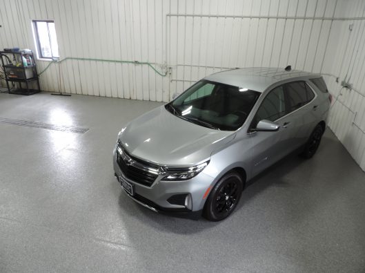 2023 Gray Chev Equinox 015