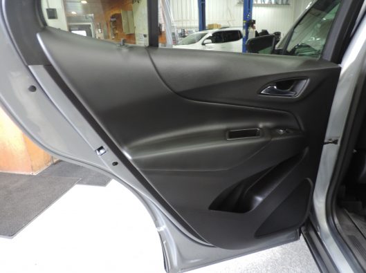 2023 Gray Chev Equinox 028