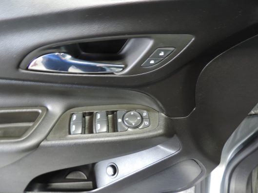 2023 Gray Chev Equinox 031