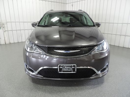 2020 Chrysler Pacifica 005