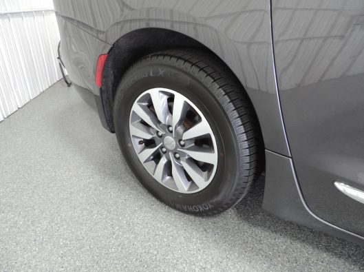 2020 Chrysler Pacifica 013