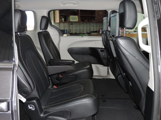 2020 Chrysler Pacifica 025