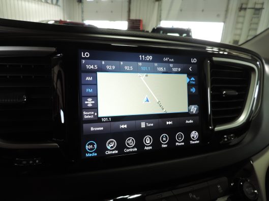 2020 Chrysler Pacifica 044