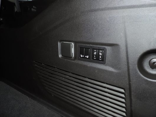 2022 Chev Suburban 030