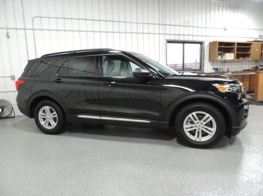 2022 Ford Explorer RWD Black 010