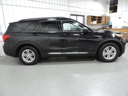 2022 Ford Explorer RWD Black 011