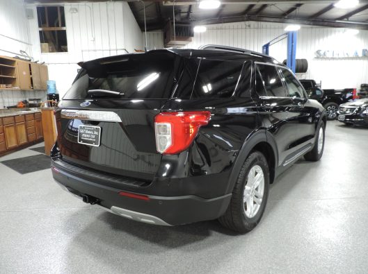 2022 Ford Explorer RWD Black 014