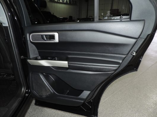 2022 Ford Explorer RWD Black 021
