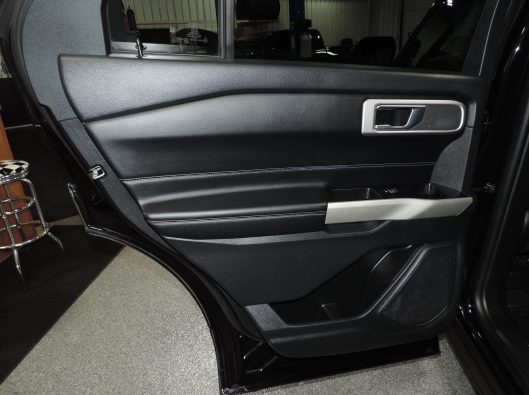 2022 Ford Explorer RWD Black 027