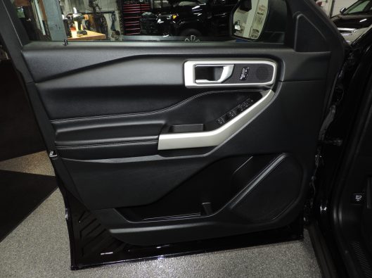 2022 Ford Explorer RWD Black 029