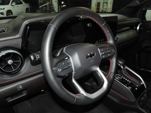 2023 Chev Colorado Z71 Black 029