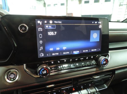 2023 Chev Colorado Z71 Black 033
