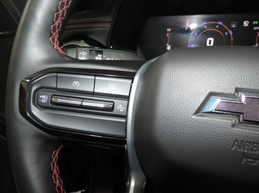 2023 Chev Colorado Z71 Black 041