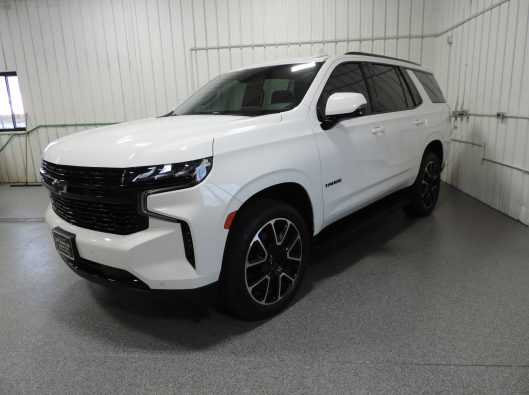 2023 Chev Tahoe RST White 002