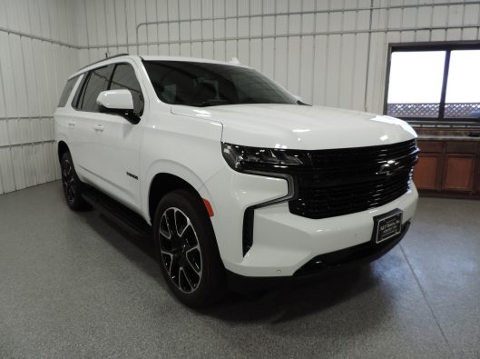 2023 Chev Tahoe RST White 005