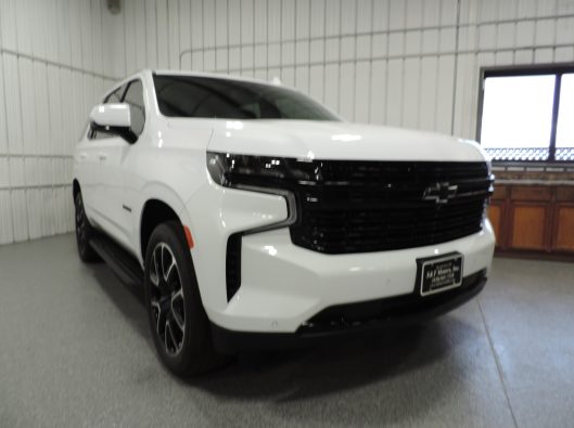 2023 Chev Tahoe RST White 006