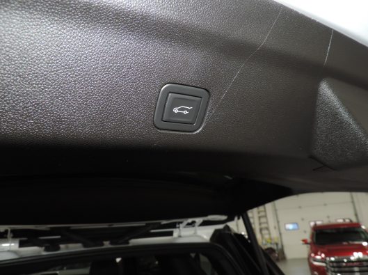 2023 Chev Tahoe RST White 030