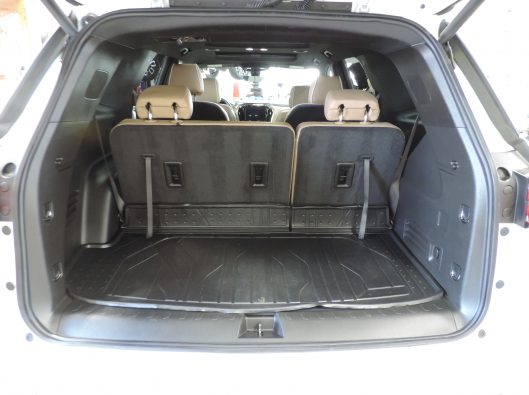 2023 Chev Traverse Premier White 028