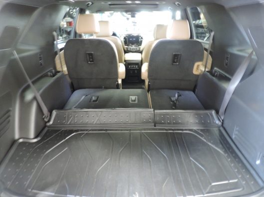 2023 Chev Traverse Premier White 029