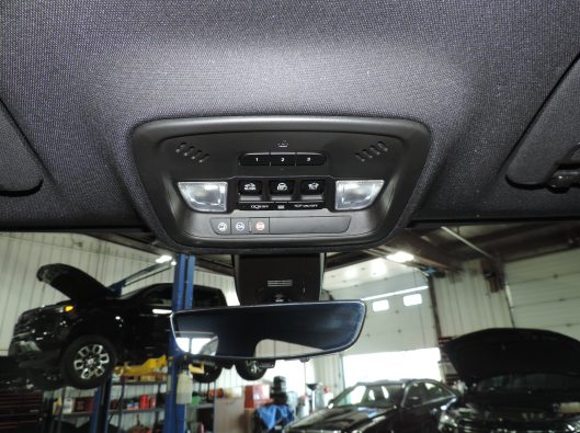 2023 Chev Traverse Premier White 042