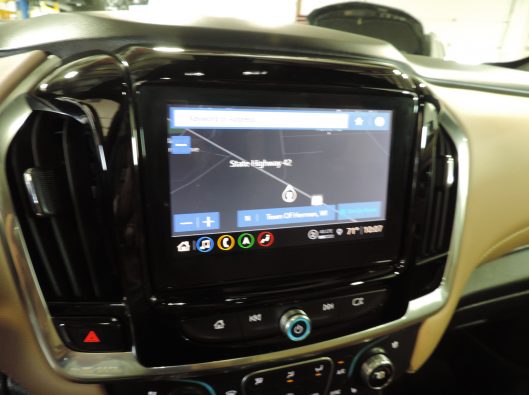 2023 Chev Traverse Premier White 047
