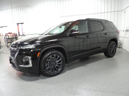 2023 Chev Traverse RS Black 003