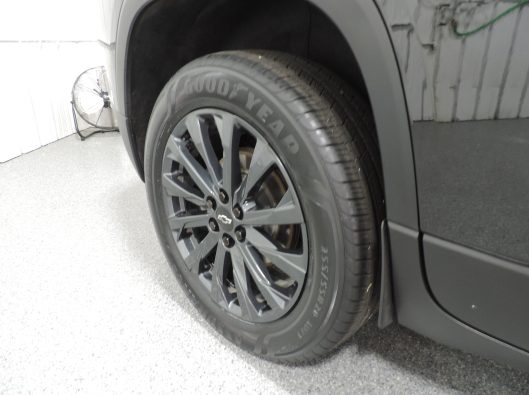 2023 Chev Traverse RS Black 013