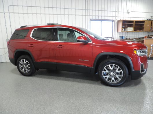 2023 GMC Acadia Red 010