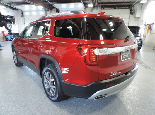 2023 GMC Acadia Red 014