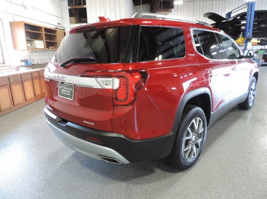 2023 GMC Acadia Red 015