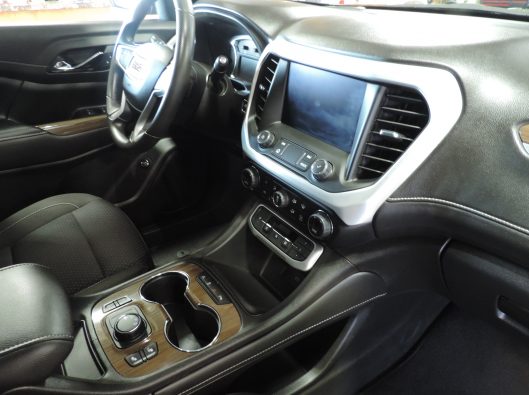 2023 GMC Acadia Red 019