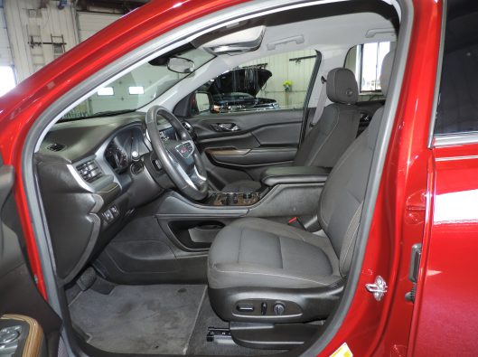 2023 GMC Acadia Red 030