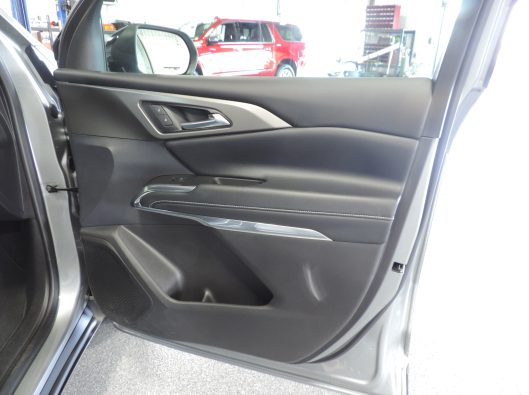 2025 Chev Traverse 2LT 123410 021