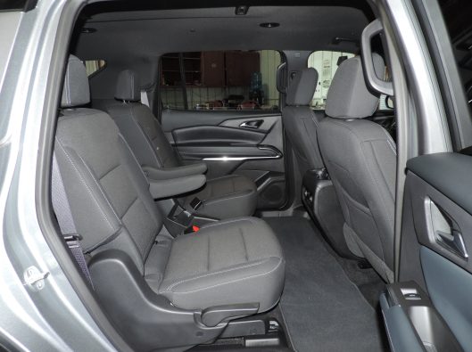 2025 Chev Traverse 2LT 123410 027