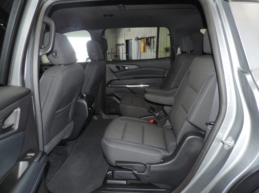 2025 Chev Traverse 2LT 123410 033