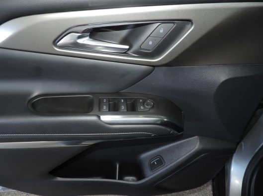 2025 Chev Traverse 2LT 123410 035