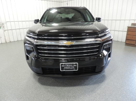 2025 Chev Traverse Black 005
